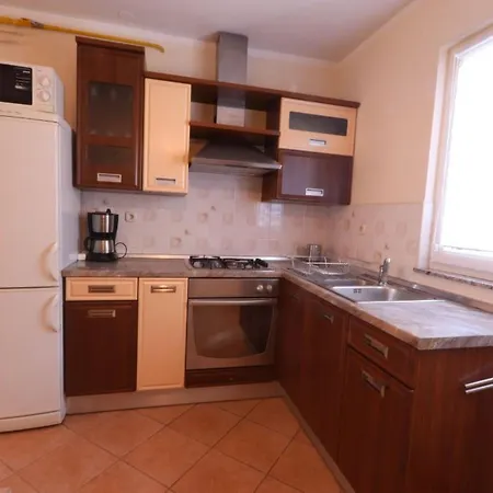 Appartamento Gortanova In Stoja Mit Privater Terrasse By Interhome Pola