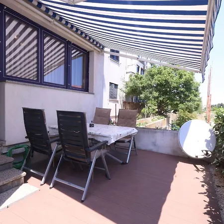 Gortanova In Stoja Mit Privater Terrasse By Interhome Appartamento Pola
