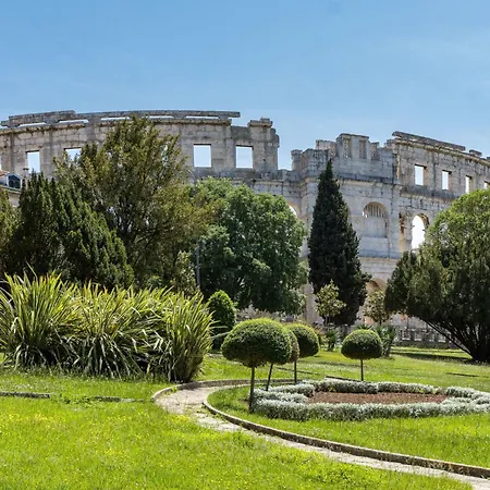 Gortanova In Stoja Mit Privater Terrasse By Interhome Appartamento Pola